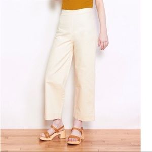 Ali Golden Cream Side Zip High Rise Crop Pants Size Medium